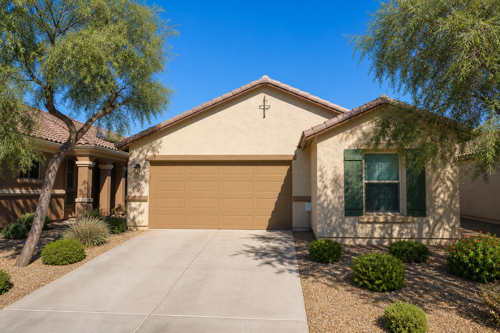 Welcoming entry and care environment in Maricopa, AZ
